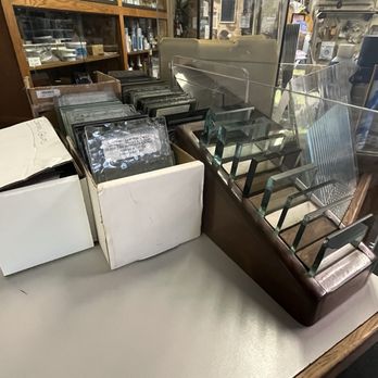 A Glass Enterprise - Samples of glass panes to view. - Glass & Mirrors Near Me - Centralia, Washington