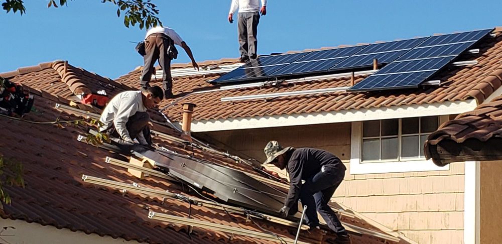 Slide of Elbac Solar