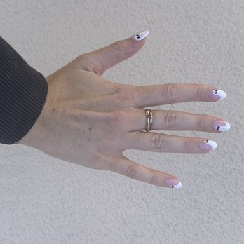 New Nails & Spa - Nail Salons Near Me - Huntington Beach, California
