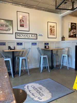 Lisa's Creperie & Cafe by null