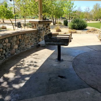 Riverbend Park - Bbq area - Parks Near Me - Oroville, California