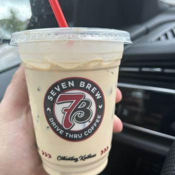 7 Brew Coffee - Cinnamon roll latte - Coffee & Tea Near Me - Clermont, Florida