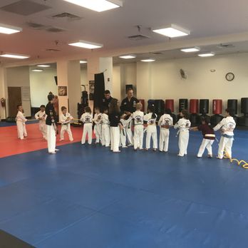 Everson's Karate Institute - Kickboxing Near Me - Robbinsville, New Jersey Everson's Karate Institute - Kickboxing Near Me - Robbinsville, New Jersey