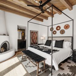 Casa Colibri - Main Bedroom