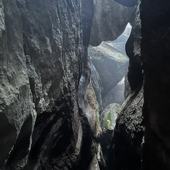Pinnacles National Park - Parks Near Me - Paicines, California