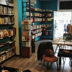 Hop & Book