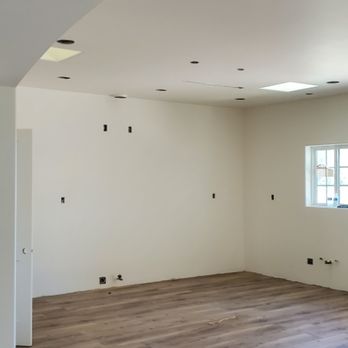 SD Electric Technologies - Kitchen outlets, lights, 3 ways, island - Electricians Near Me - Chula Vista, California