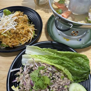 Thai Wok & Cafe - Chicken Pad Thai, Tom Yum chicken soup, Chicken Larb - Thai Near Me - Fresno, California Thai Wok & Cafe - Chicken Pad Thai, Tom Yum chicken soup, Chicken Larb - Thai Near Me - Fresno, California