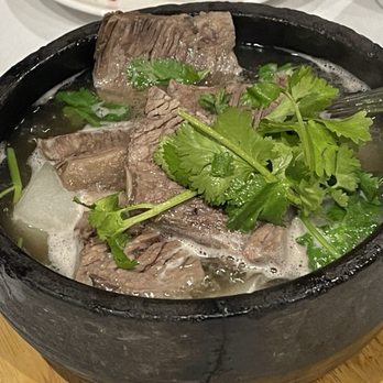 Harborview Restaurant & Bar - Beef Brisket Turnip in Hot Pot 清湯蘿蔔牛肉 - Dim Sum Near Me - San Francisco, California Harborview Restaurant & Bar - Beef Brisket Turnip in Hot Pot 清湯蘿蔔牛肉 - Dim Sum Near Me - San Francisco, California