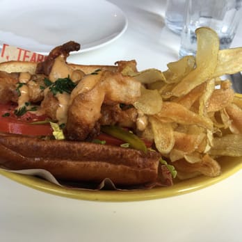 Fishing With Dynamite - Shrimp po'boy - Seafood Near Me - Manhattan Beach, California