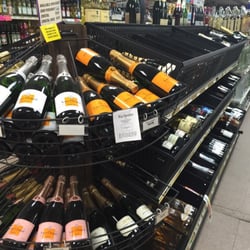 Avenue Wine & Liquor