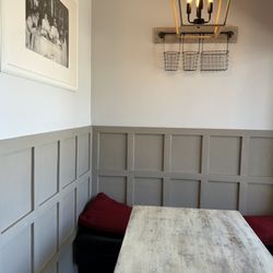Pinto Thai Bistro - Cute intimate booth seating