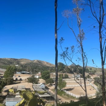 Vista Del Mar Ranch - View of the stables - Horseback Riding Near Me - Moorpark, California Vista Del Mar Ranch - View of the stables - Horseback Riding Near Me - Moorpark, California