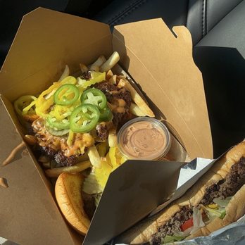 The Halal Bodega - single patty smashburger, smash fries, chopped cheese - Fast Food Near Me - Los Angeles, California The Halal Bodega - single patty smashburger, smash fries, chopped cheese - Fast Food Near Me - Los Angeles, California