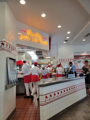 In-N-Out Burger by null