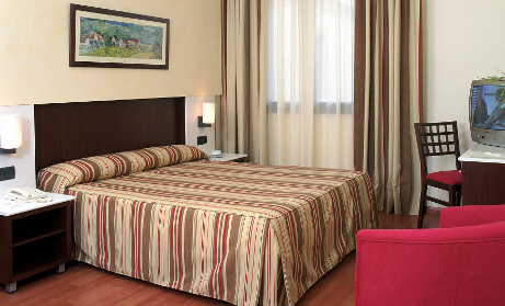 Hotel Catalonia Born