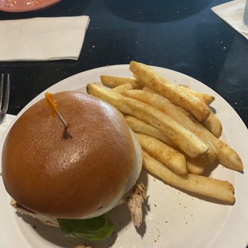 Windward Bar and Grill - Blackened Mahi Sandwach with Fries - Bars Near Me - Clearwater Beach, Florida Windward Bar and Grill - Blackened Mahi Sandwach with Fries - Bars Near Me - Clearwater Beach, Florida