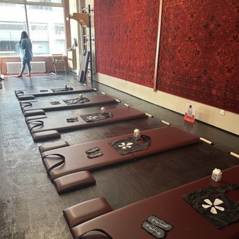 Praxis Pilates - Pilates Near Me - New York, New York