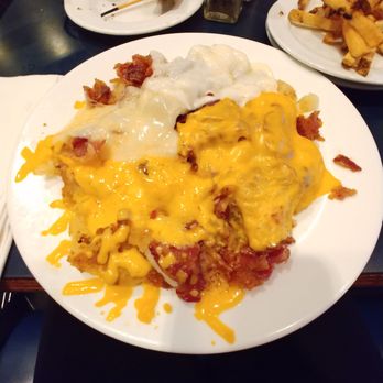 Amphora Diner - Home fries all the way - Breakfast & Brunch Near Me - Herndon, Virginia