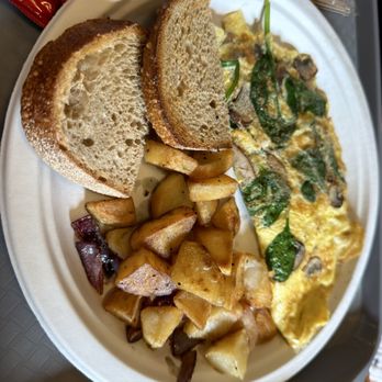Snack Stop - SPINACH MUSHROOM OMELETTE - Cafes Near Me - Leonia, New Jersey
