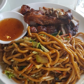Yang's Kitchen - Roasted Duck Plate with chow mien - Dim Sum Near Me - Carson City, Nevada Yang's Kitchen - Roasted Duck Plate with chow mien - Dim Sum Near Me - Carson City, Nevada