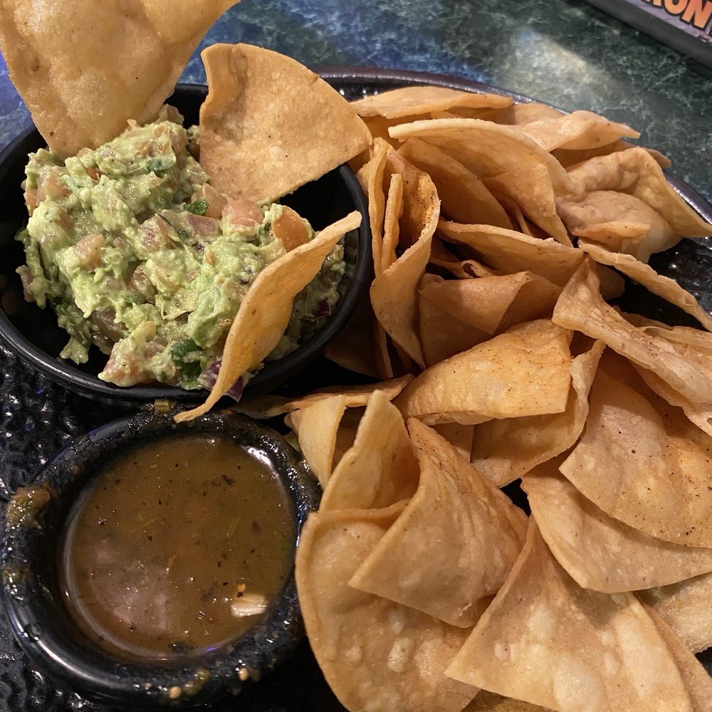 Chips y Guacamole