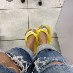 Friends Nail & Spa - Toes