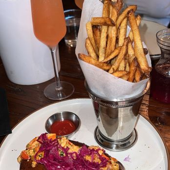 The Duplex - Lobster roll and bottomless mimosa - Lounges Near Me - Chicago, Illinois The Duplex - Lobster roll and bottomless mimosa - Lounges Near Me - Chicago, Illinois