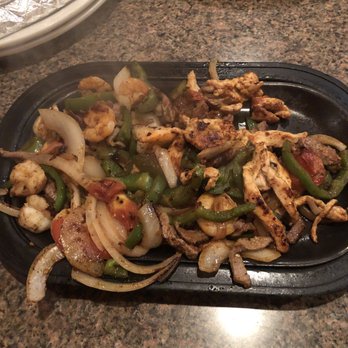 La Tolteca - Texas Fajitas (side plate of salad, beans , guacamole and sour cream not shown) - Mexican Near Me - La Plata, Maryland