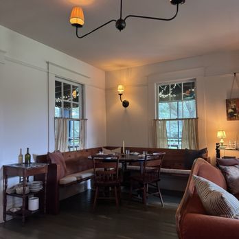 Saint Claire - Bars Near Me - New Orleans, Louisiana