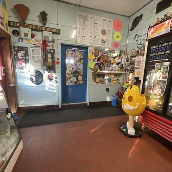 River Bend Pizza - the inside of a restaurant - Pizza Near Me - Fort Wayne, Indiana River Bend Pizza - the inside of a restaurant - Pizza Near Me - Fort Wayne, Indiana