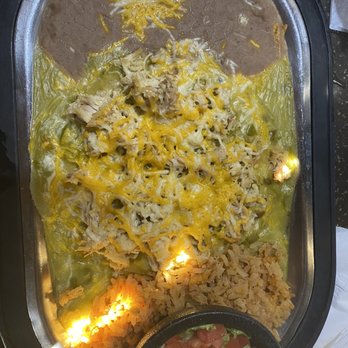 CJ's Si Senor - #5 2chicken enchiladas with green chile and a side of rice and beans w/ lettuce and tomatoes - Mexican Near Me - Alamogordo, New Mexico CJ's Si Senor - #5 2chicken enchiladas with green chile and a side of rice and beans w/ lettuce and tomatoes - Mexican Near Me - Alamogordo, New Mexico