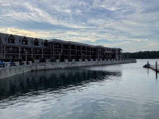 Harborside Hotel, Spa & Marina by null