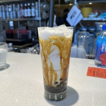 Flipper's - Brown Sugar Fresh Milk + Boba - Pancakes Near Me - West Hollywood, California