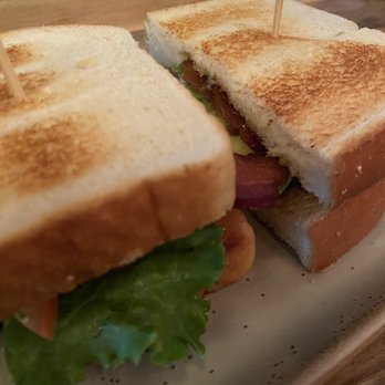 Clark’s Restaurant - Deluxe BLT - Chicken Shop Near Me - Pittsburgh, Pennsylvania