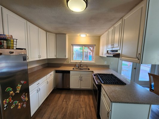 Kitchen Repair - Making things brand new again. Kitchen Repair - Making things brand new again.