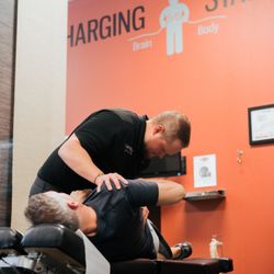 Express Chiropractic Alamo Heights - Lower Back adjustment