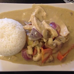 Green curry chicken