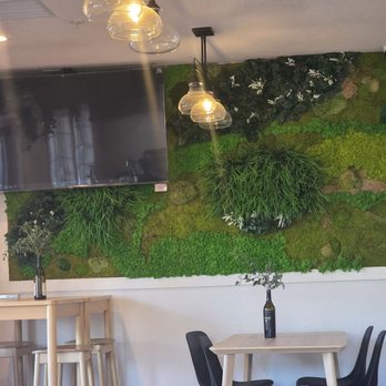 Bonito Poke Cafe - Statement wall. - Hawaiian Near Me - American Canyon, California