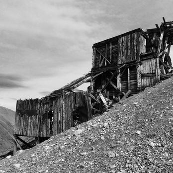 Wandering Honeymooners - Colorado vacays; London mine - Officiants Near Me Wandering Honeymooners - Colorado vacays; London mine - Officiants Near Me