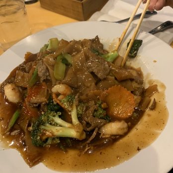 Ginger Thai Bistro - Meat and seafood lad nah - Thai Near Me - Murfreesboro, Tennessee Ginger Thai Bistro - Meat and seafood lad nah - Thai Near Me - Murfreesboro, Tennessee