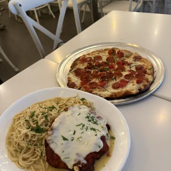 Stella - Chicken Parmesan Neapolitan Pizza - Italian Near Me - Newton, Massachusetts