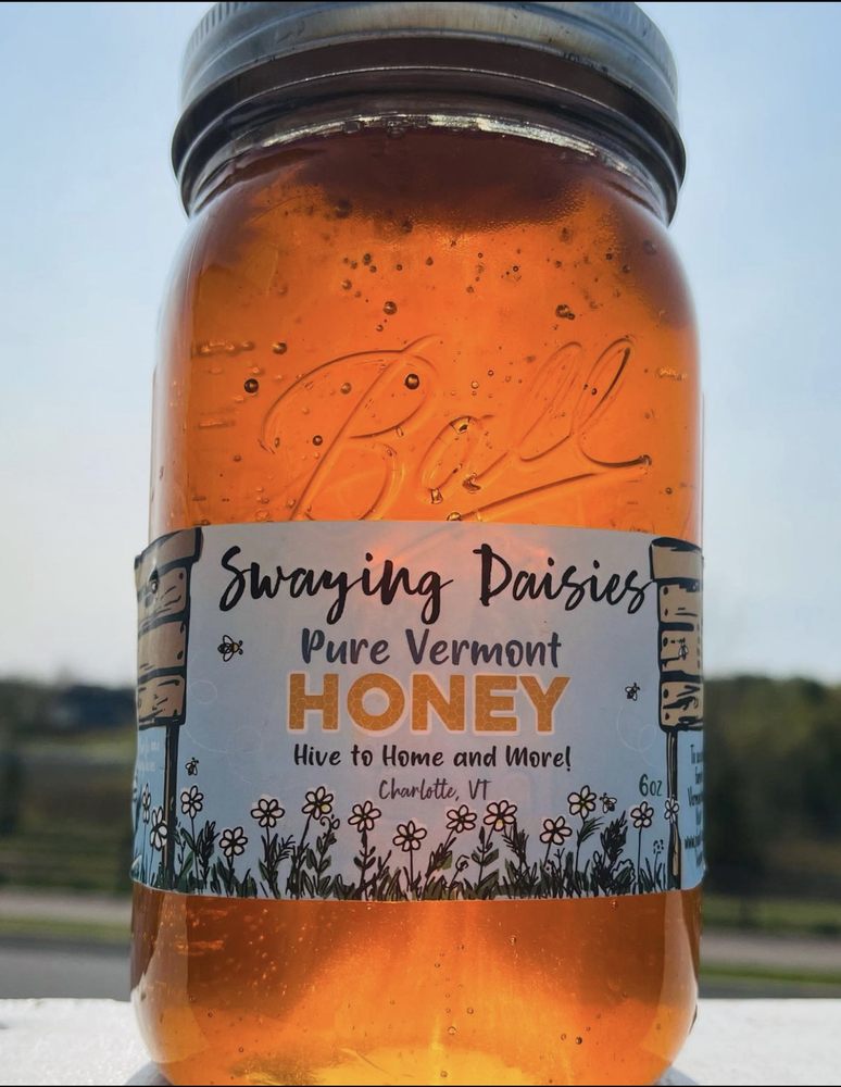 Swaying Daisies Honeybee Farm Logo