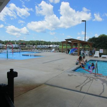 Cornwell's Turkeyville - sparkling pool - American Near Me - Marshall, Michigan Cornwell's Turkeyville - sparkling pool - American Near Me - Marshall, Michigan
