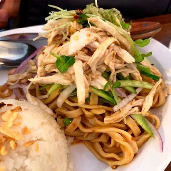 B Star - Garlic Noodles - Burmese Near Me - San Francisco, California B Star - Garlic Noodles - Burmese Near Me - San Francisco, California