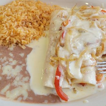 Los Peppers - Chicken burrito - Mexican Near Me - Slidell, Louisiana Los Peppers - Chicken burrito - Mexican Near Me - Slidell, Louisiana