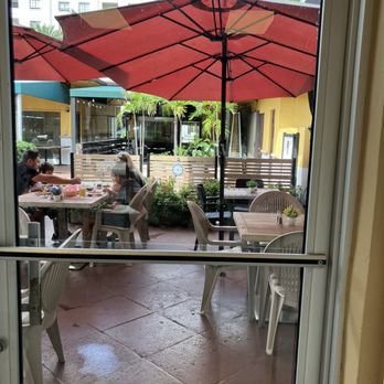 Fidan's Kitchen - Back patio - Breakfast & Brunch Near Me - Boca Raton, Florida