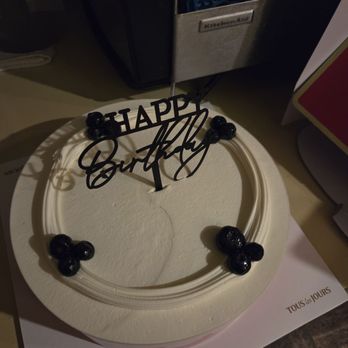 Tous Les Jours - birthday cake - Bakeries Near Me - White Plains, New York