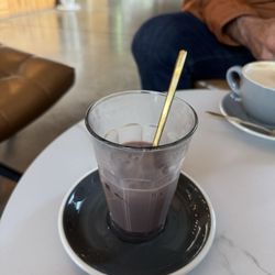 Neo Cafe - Iced Ube Latte
