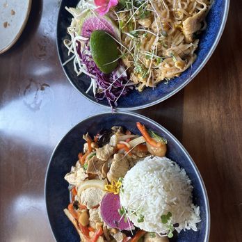 BODHI - Pad Thai and Cashew Stir-Fry - Thai Near Me - Indianapolis, Indiana BODHI - Pad Thai and Cashew Stir-Fry - Thai Near Me - Indianapolis, Indiana